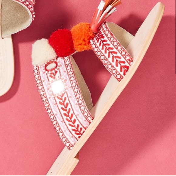 Anthropologies Anti Batik Pom Pom sandals FIRM - Picture 9 of 9